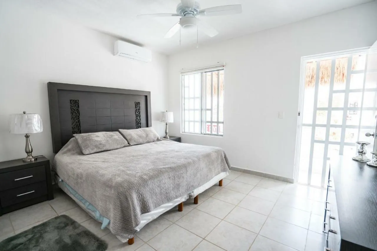 Casa Carolina - 5 Min To Beach By Car, Comfortable, Clean, Nice Admosphere Apartman Puerto Morelos 0*,  Mexikó